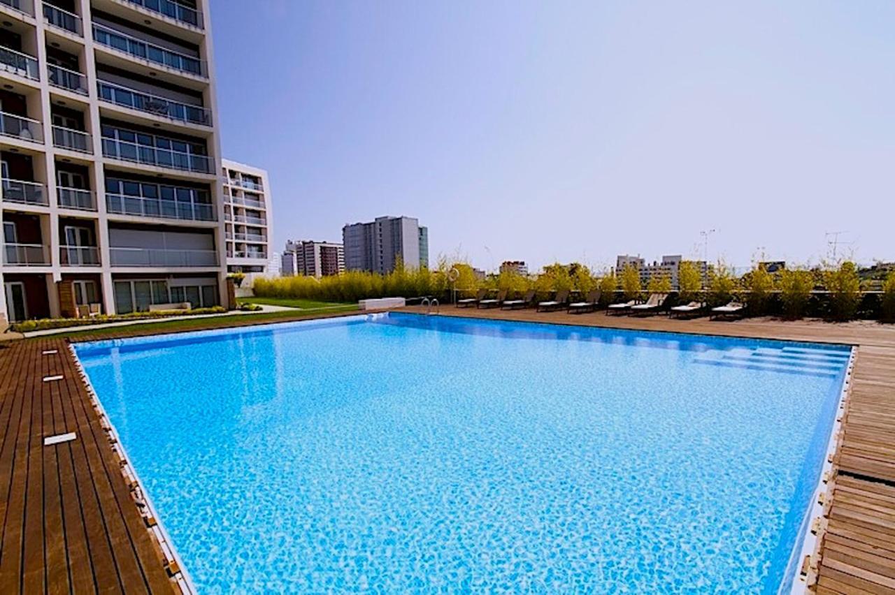 New Loft With Swimming Pool At Parque Das Nacoes! Lisbon Exterior photo